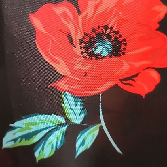 Express Pretty Poppies Bold Floral Boho Blouse, black red & green, S - Picture 5 of 8